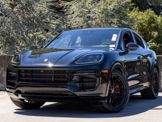 New 2025 Porsche Cayenne GTS image 1