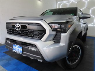 Used 2024 Toyota Tacoma TRD Off-Road image 1