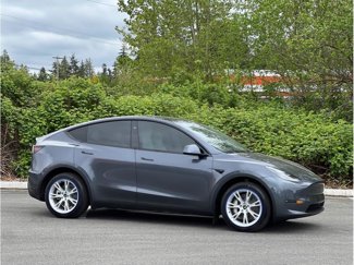 Used 2023 Tesla Model Y Long Range image 1