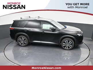 New 2025 Nissan Pathfinder Platinum image 1
