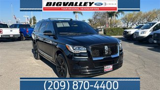 Used 2023 Lincoln Navigator Reserve image 1