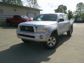 Used 2007 Toyota Tacoma PreRunner image 1