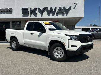 Used 2024 Nissan Frontier S w/ Technology Package image 1