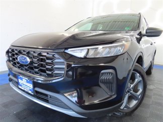 Used 2025 Ford Escape ST-Line image 1