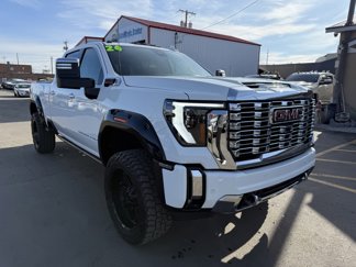 Used 2024 GMC Sierra 2500 Denali w/ Denali Reserve Package image 1