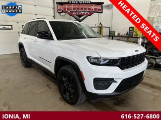 Used 2023 Jeep Grand Cherokee Altitude image 1
