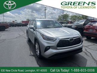Certified 2022 Toyota Highlander Limited image 1