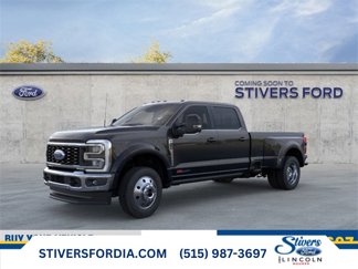 New 2025 Ford F450 Lariat image 1