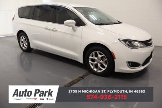 Used 2018 Chrysler Pacifica Touring Plus w/ Tire & Wheel Group image 1