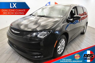 Used 2023 Chrysler Voyager LX image 1
