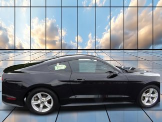 Used 2020 Ford Mustang Coupe image 1