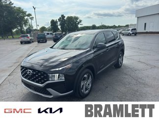 Used 2023 Hyundai Santa Fe SE image 1