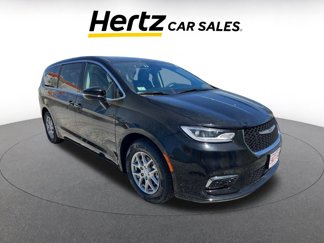 Used 2024 Chrysler Pacifica Touring-L image 1