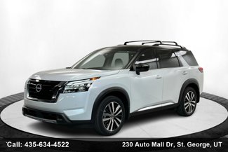 New 2025 Nissan Pathfinder Platinum image 1