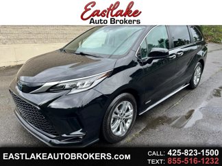 Used 2021 Toyota Sienna XSE image 1