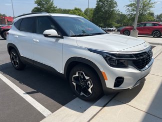 Used 2024 Kia Seltos EX image 1