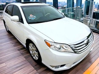 Used 2012 Toyota Avalon Limited image 1