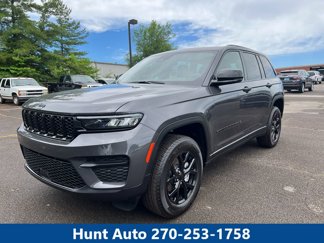 New 2025 Jeep Grand Cherokee Altitude image 1