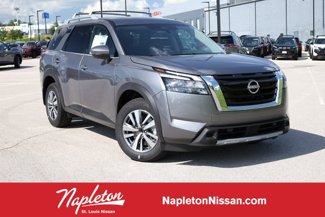 New 2025 Nissan Pathfinder SL w/ Cargo Package image 1