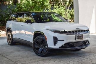 New 2025 Jeep Wagoneer Launch Edition w/ Trailer Tow Group image 1
