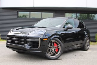 New 2025 Porsche Cayenne Turbo image 1