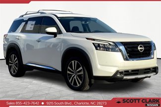 New 2025 Nissan Pathfinder Platinum image 1