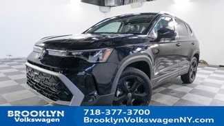 New 2025 Volkswagen Taos SEL image 1