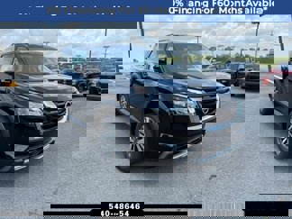 New 2025 Nissan Pathfinder SL image 1
