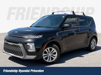 Used 2020 Kia Soul LX image 1