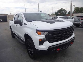 Used 2023 Chevrolet Silverado 1500 Custom Trail Boss w/ LPO, Dark Essentials Package image 1