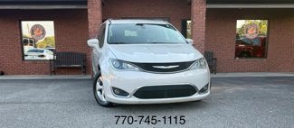 Used 2017 Chrysler Pacifica Touring-L Plus image 1