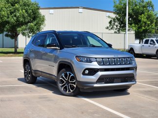 Used 2022 Jeep Compass Limited image 1