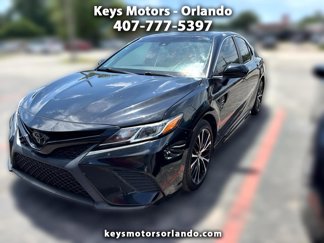 Used 2020 Toyota Camry SE image 1