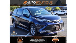 Used 2024 Toyota Sienna XLE image 1