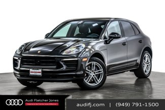 Used 2024 Porsche Macan image 1