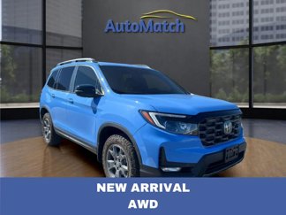 Used 2025 Honda Passport TrailSport image 1