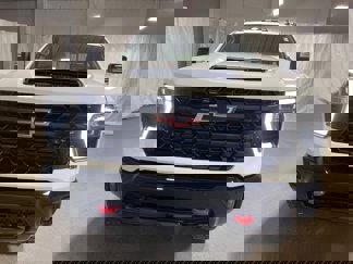 New 2025 Chevrolet Silverado 2500 ZR2 w/ LPO, Dark Essentials Package video 2
