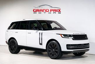 Used 2023 Land Rover Range Rover SE image 1