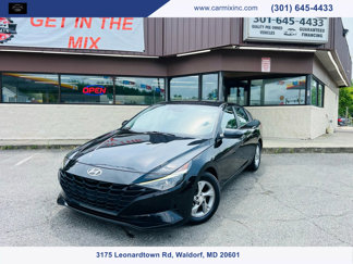 Used 2022 Hyundai Elantra SE image 1