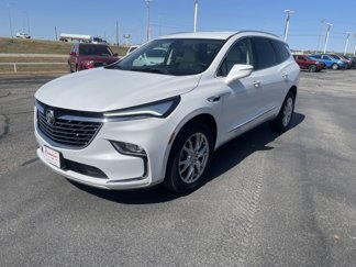 Used 2024 Buick Enclave Premium image 1