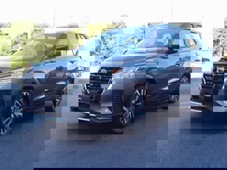 Used 2024 Nissan Kicks SV image 1