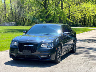 Used 2018 Chrysler 300 S image 1