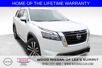 New 2025 Nissan Pathfinder Platinum image 1