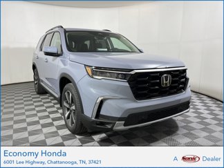 New 2025 Honda Pilot Touring image 1