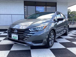 Used 2024 Nissan Versa S image 1