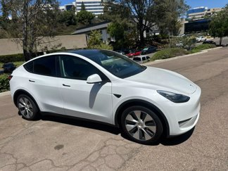 Used 2021 Tesla Model Y Long Range image 1