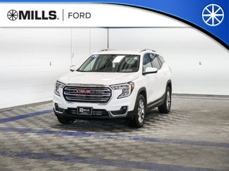 Used 2024 GMC Terrain SLT image 1
