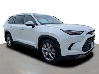 Used 2024 Toyota Grand Highlander Limited image 1