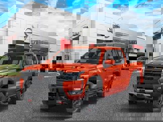 New 2025 Nissan Frontier PRO-4X w/ Pro Convenience Package image 1