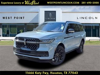 New 2025 Lincoln Navigator Reserve w/ Jet Appearance Package image 1